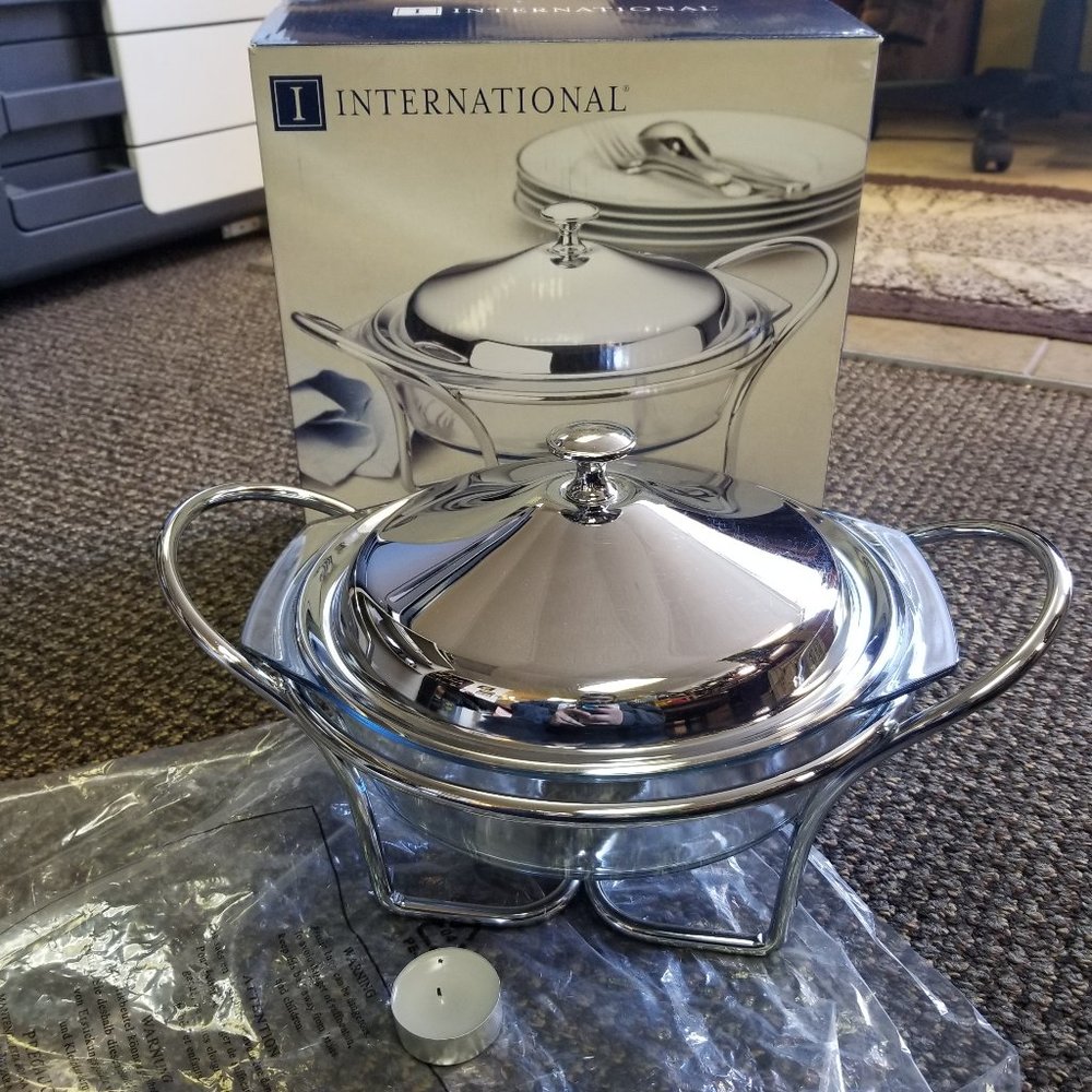 International Silver Modernist 2 Quart Round Food Warmer Glass Insert Tea Light